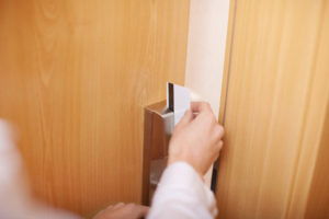 【知っておきたい！】起業時に許認可や資格が必要な業種リスト11選